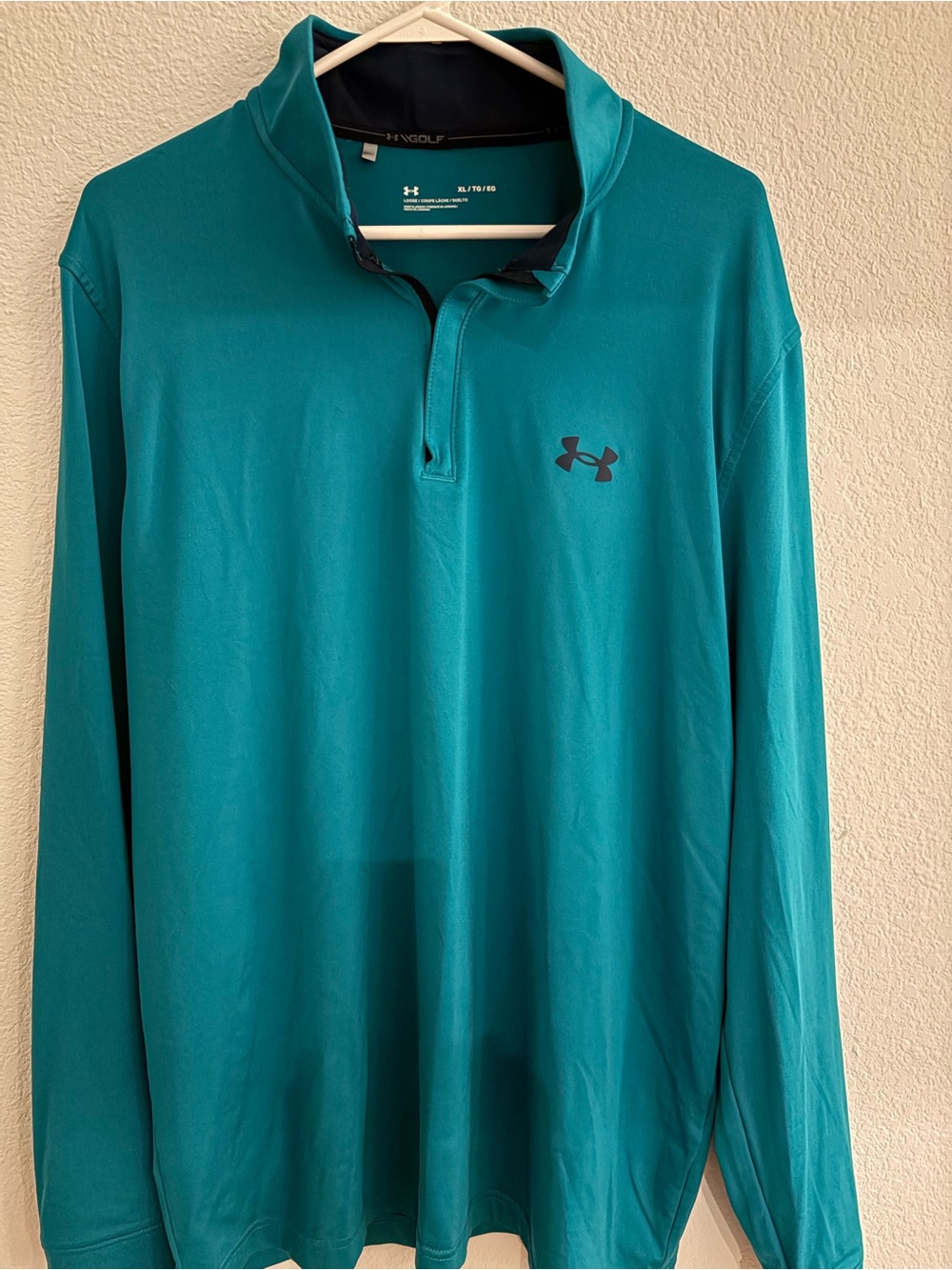 Under Armour Men’s Teal Long-Sleeve Quarter-Zip Pullover